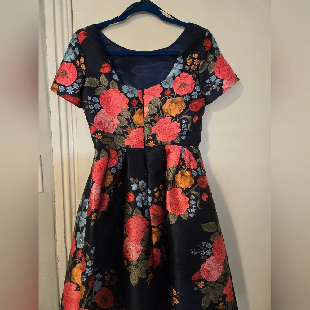 Chi Chi London Floral Dress - Picture 3 of 7